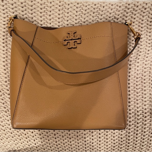Tory Burch McGraw Bucket Bag in Tiramisu - Picture 4 of 16